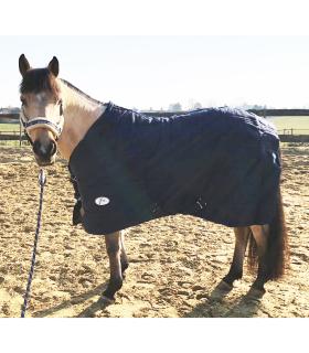 Couverture de box 850 deniers et 200gr  de chez JMR